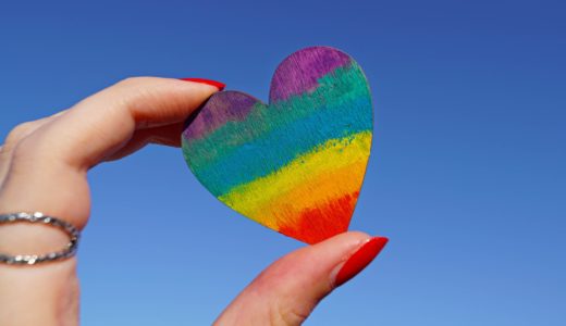 LGBTQ+向けマッチングアプリおすすめ8選！恋活や出会いを安全にサポート！